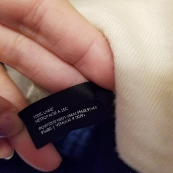 Club Monaco Italian Yarn Merino Wool Sweater - Picture 7 of 7